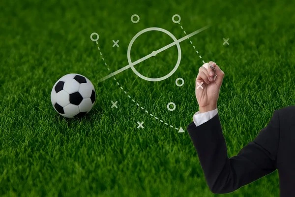 Football Interval Betting: Strategic Breaks for Profiting in Full Matches 