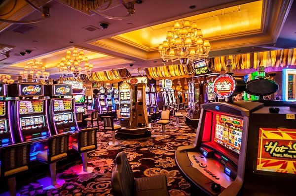 Why casinos win big even if players win big